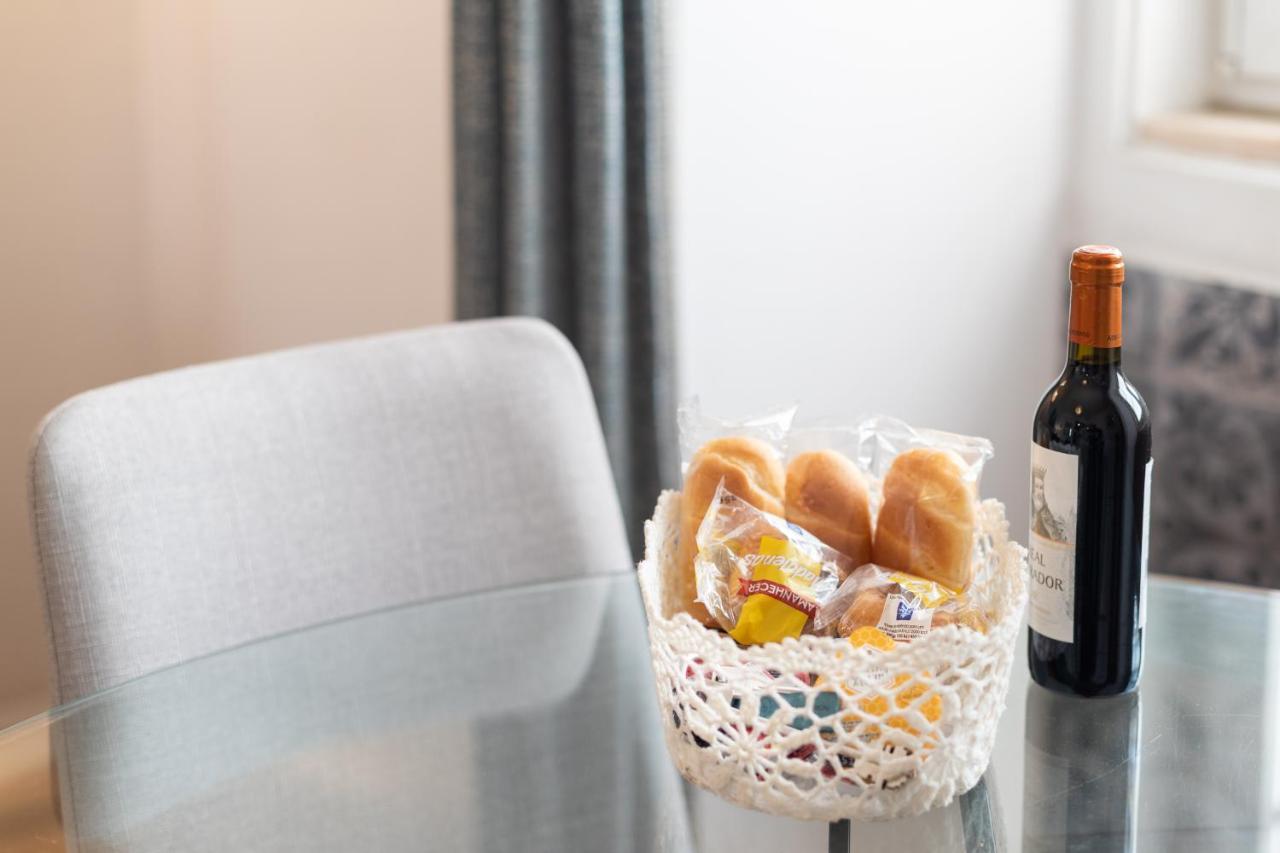 Apartament Le Flat | Cais Do Sodre Lizbona Zewnętrze zdjęcie